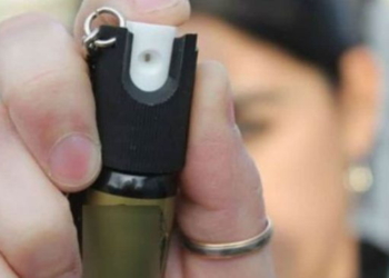 Una mujer se defendió de un robo con gas pimienta y logró escapar
