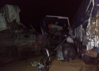Impactaron dos camiones y la Ruta 91 quedó totalmente cortada