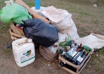 Andino: vecinos en alerta por bidones de glifosato en la basura