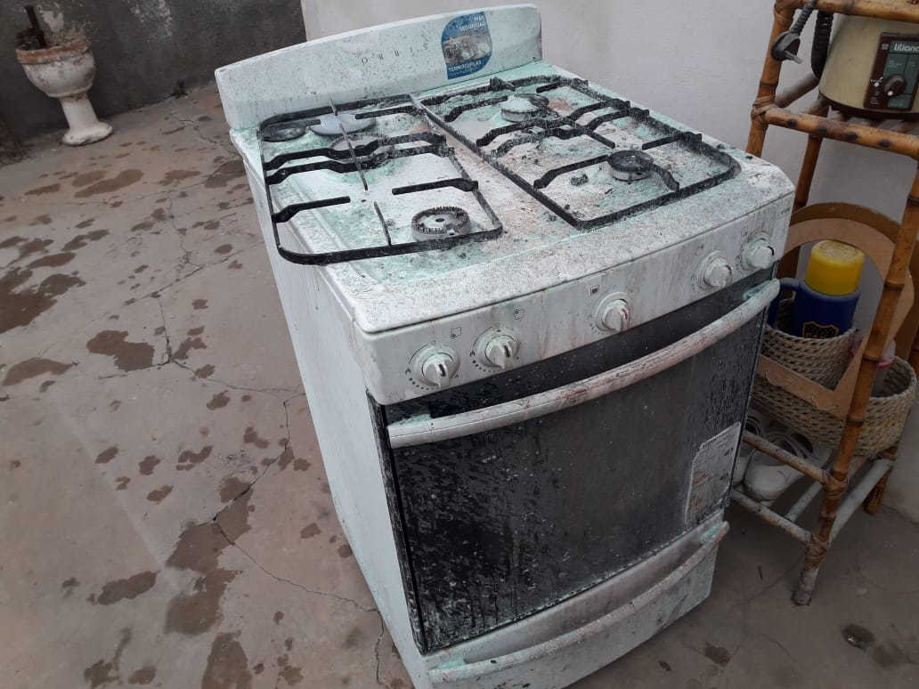 Una vivienda sufrió serios daños materiales producto de un incendio en Maciel