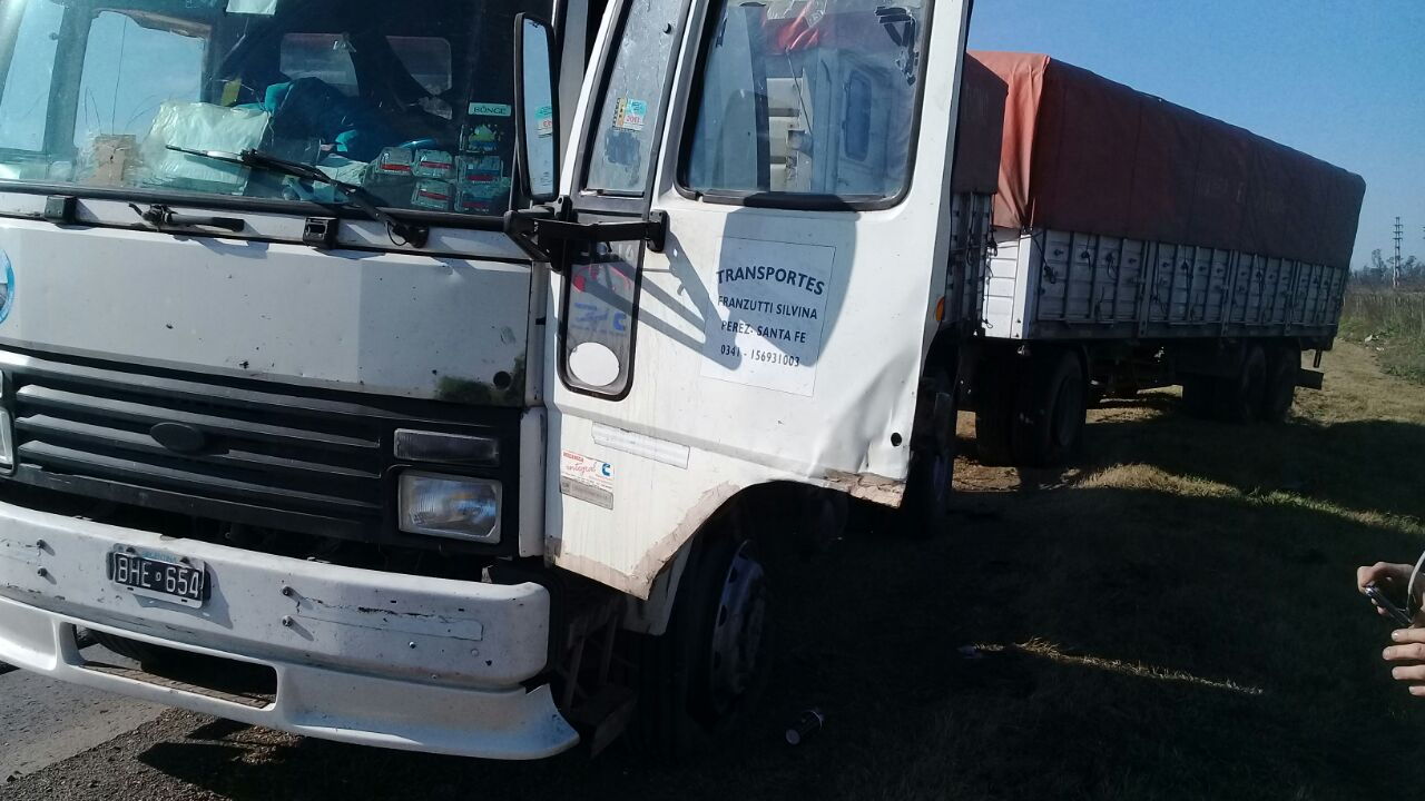 Dos heridos por diversos accidentes que involucraron a cuatro vehículos en Ruta 34