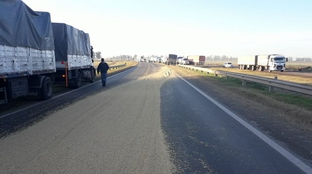 Un tercer accidente se produjo en la región entre camiones