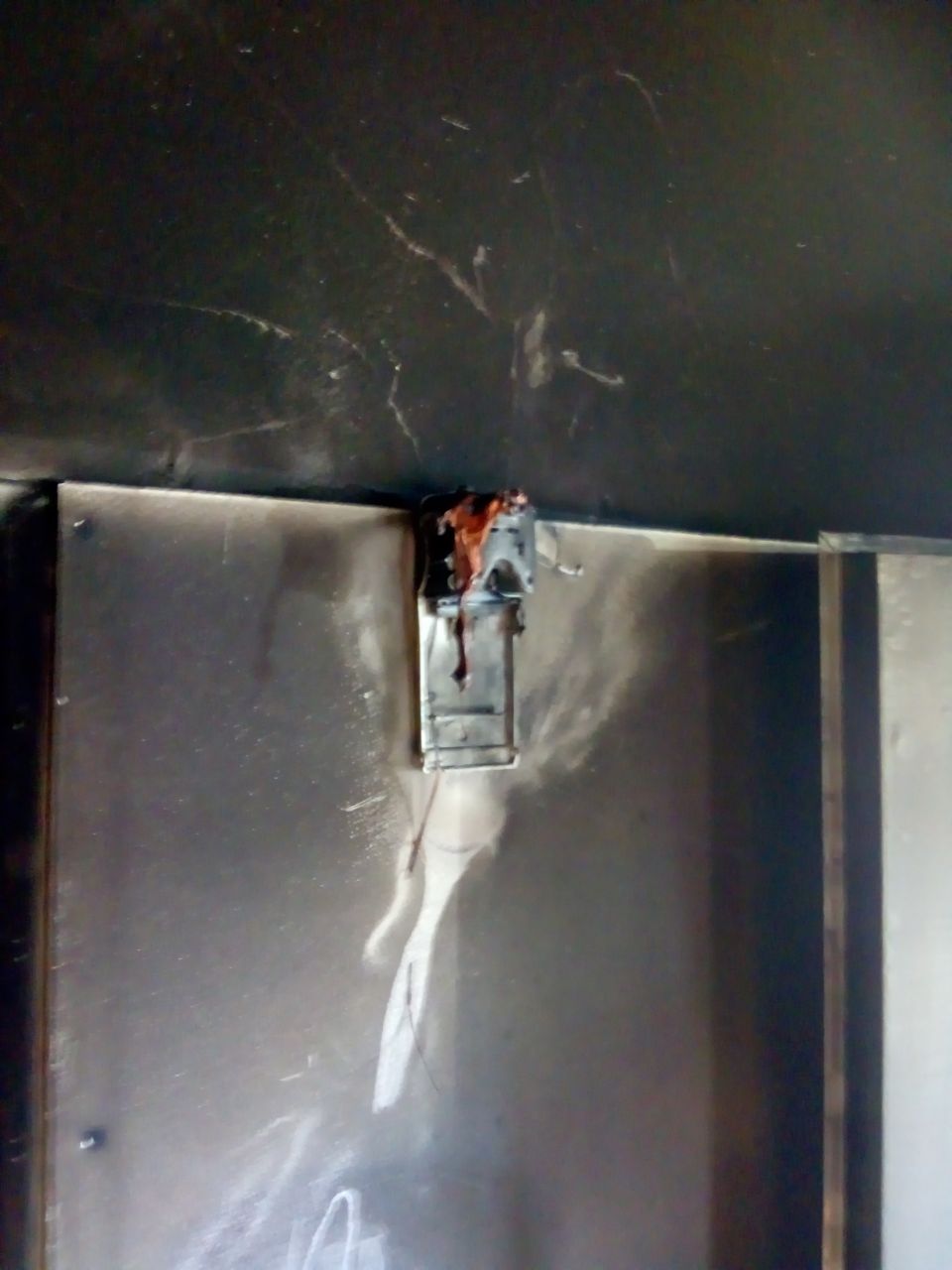 Una vivienda sufrió importantes daños producto de un incendio