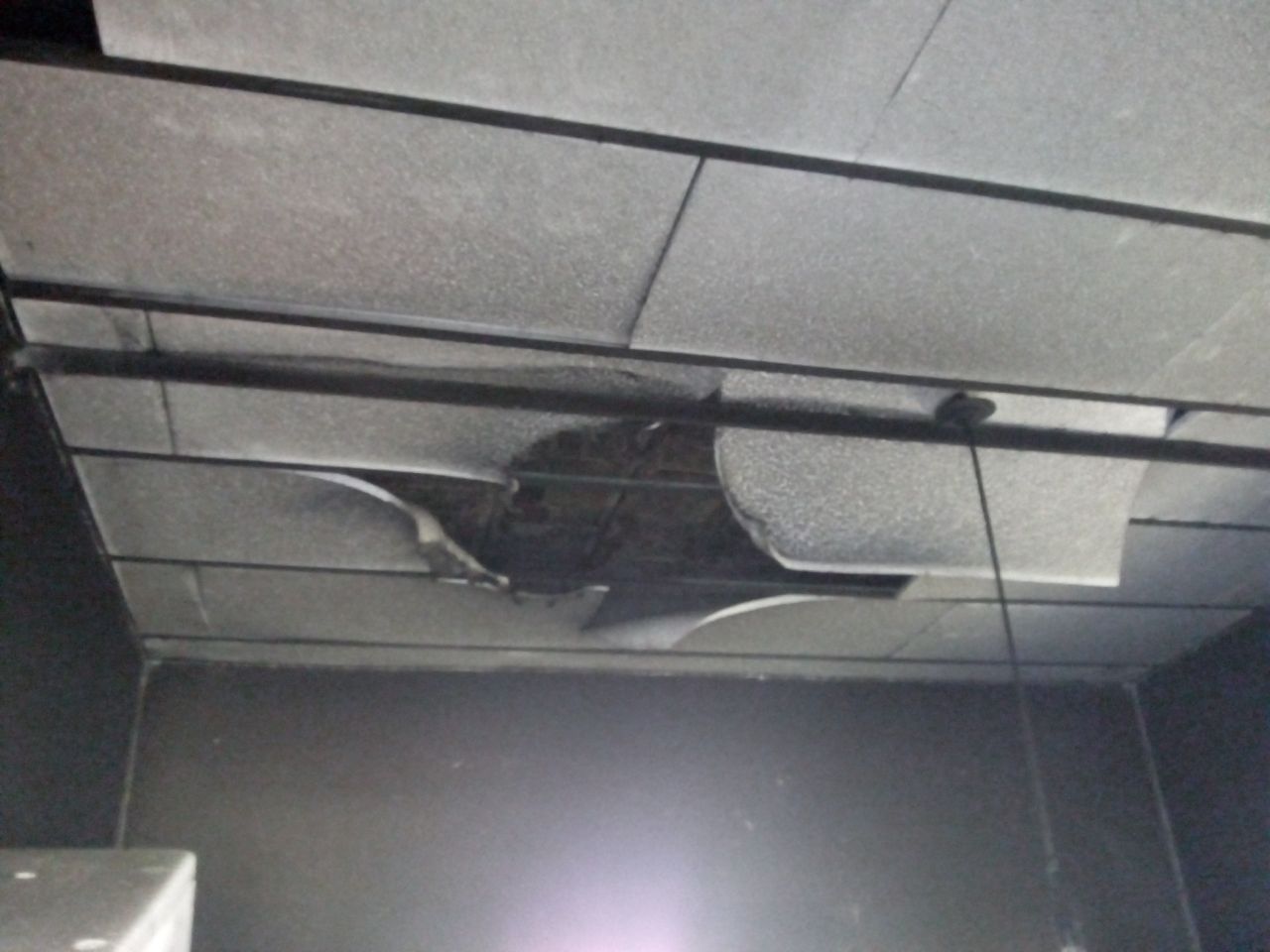 Una vivienda sufrió importantes daños producto de un incendio