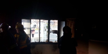 Una vivienda sufrió importantes daños producto de un incendio