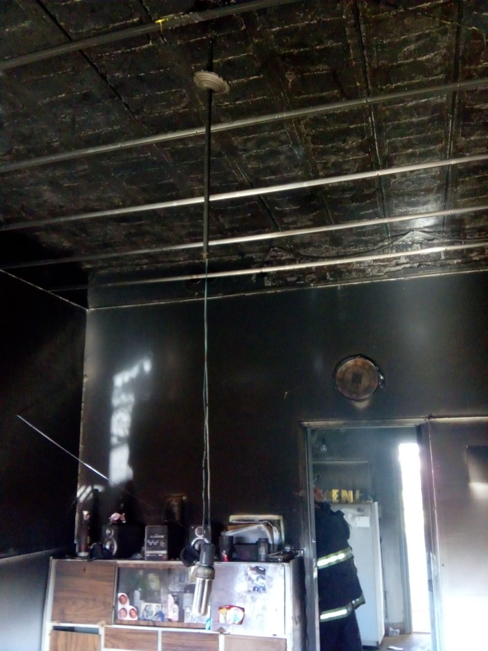 Una vivienda sufrió importantes daños producto de un incendio