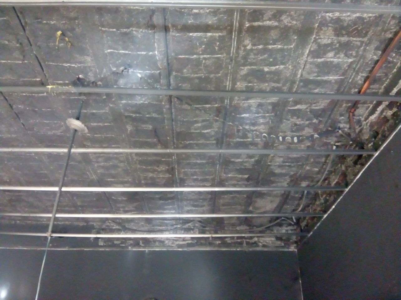 Una vivienda sufrió importantes daños producto de un incendio