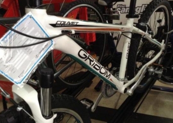 Un menor detenido tras robar una bicicleta y esconderla en un campo