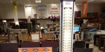 Andino: a punta de cuchillo, robaron en un local de electrodomésticos