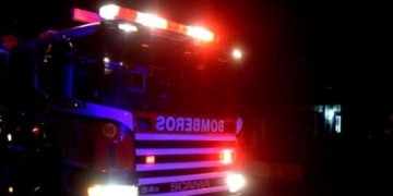 Vecinos salvaron a dos personas de morir asfixiados