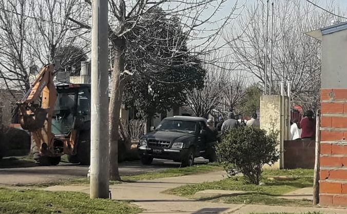 Maciel: empleados comunales se manifiestan frente a la casa del tesorero