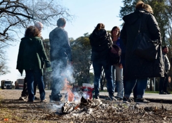 Nueva volanteada sobre la Ruta 11 por la situación de trabajadores de la salud