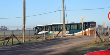 Pese al corte de Ruta, los vehículos pueden ingresar y salir de Maciel