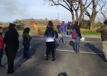 Ruta 11: reclamo en la Colonia de Oliveros por la reincorporación de trabajadores