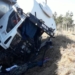 Dos choferes fueron rescatados con graves heridas tras un choque entre tres camiones