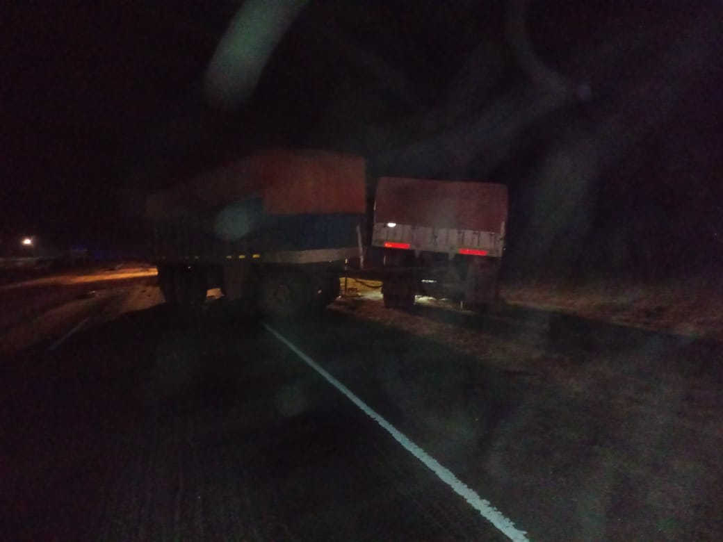 Ruta 34: impactante choque frontal entre dos camiones