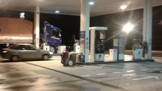 Totoras: cargó nafta y huyó sin pagar