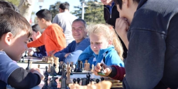 Rumbo al Mundial: Lucía comenzará a recorrer la región junto al ajedrez