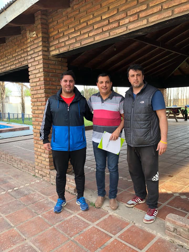 El presidente comunal de Serodino hizo aportes a instituciones