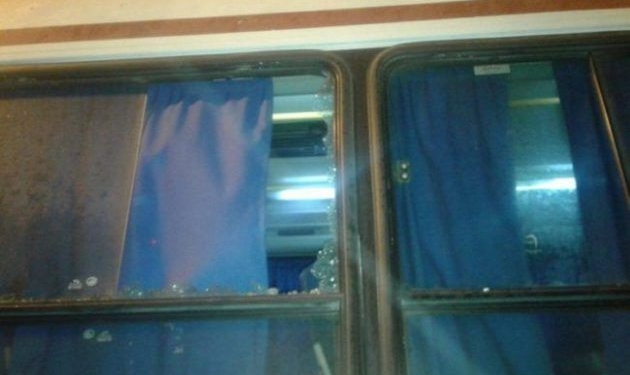 Apedrearon otro colectivo en Ruta 11 y los ataques no cesan