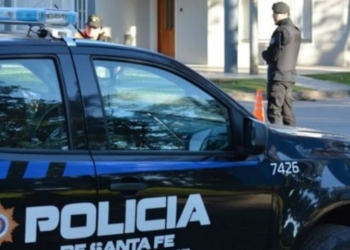 Persecución, dos detenidos y recuperación de una moto robada