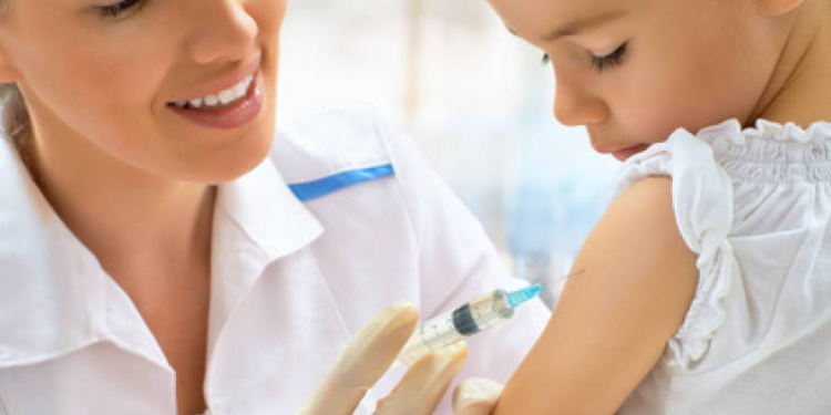 Campaña de vacunación de sarampión, rubeola y papera en Andino