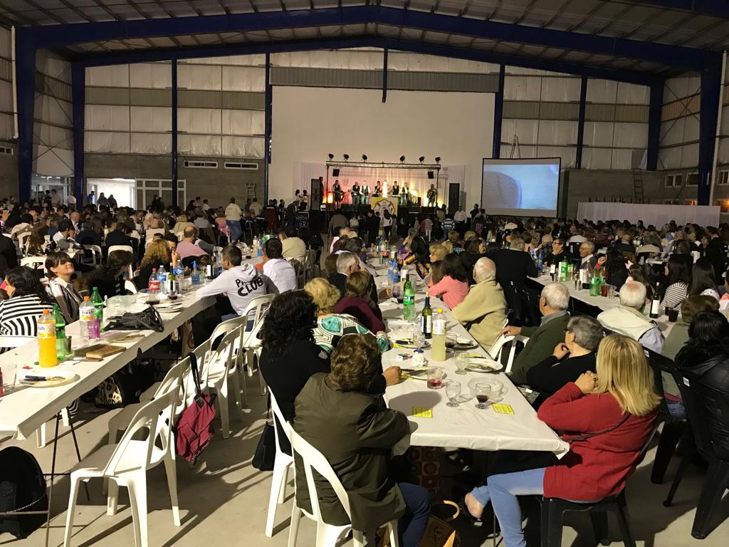Bomberos Voluntarios de San Genaro y una cena con muchos ganadores de premios