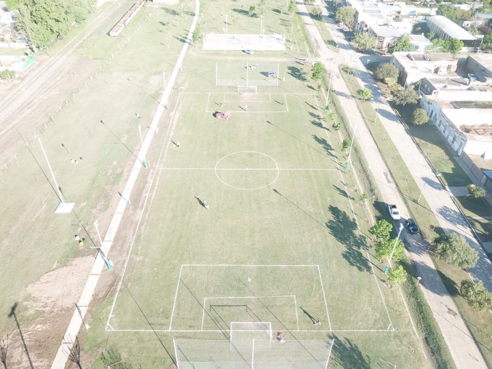 Histórico: Serodino unió a Boca y Belgrano e inauguraron iluminación en nueva cancha