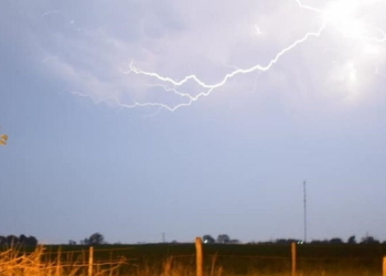 ¿Madrugada con tormentas? El SMN emitió un alerta meteorológico para la región