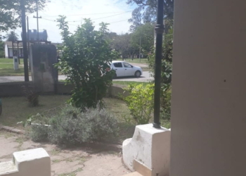 Retiraron a vendedores ambulantes de Monje ante el temor de vecinos
