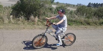 Robaron la bicicleta de un alumno dentro de una escuela en Barrancas