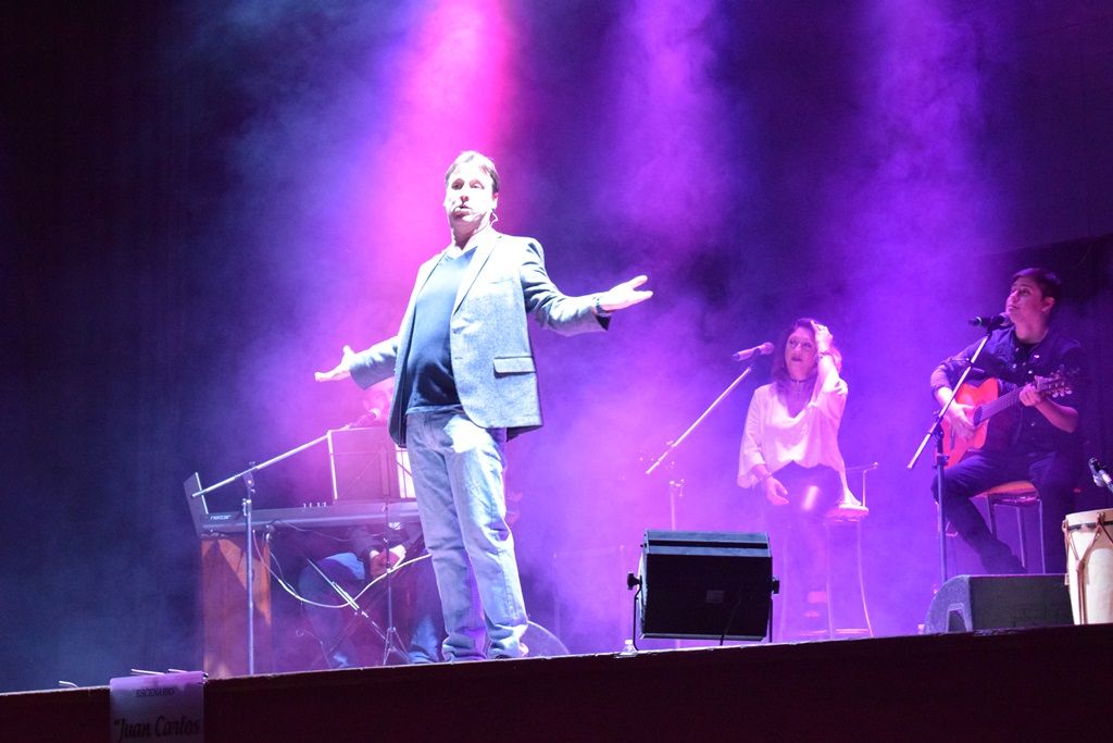 A sala llena, el legendario Cine Teatro Iris volvió a tomar vida