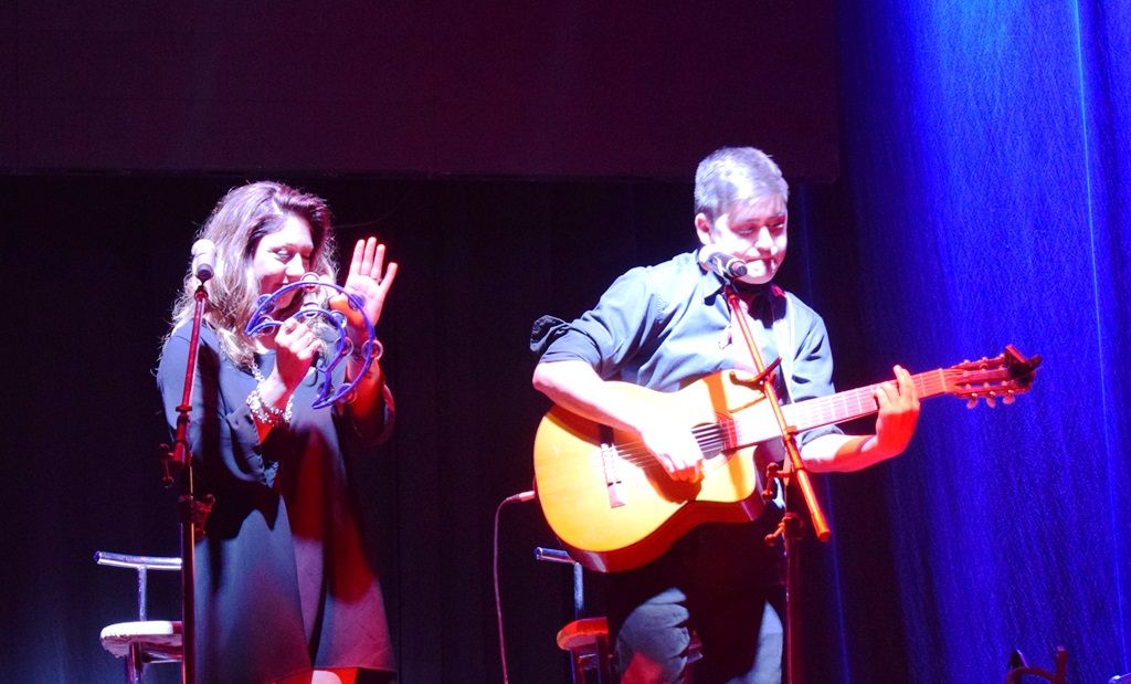 A sala llena, el legendario Cine Teatro Iris volvió a tomar vida