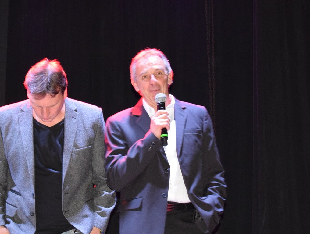 A sala llena, el legendario Cine Teatro Iris volvió a tomar vida