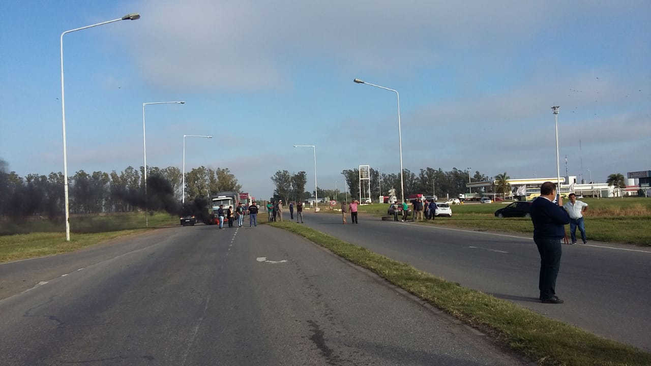 San Genaro: municipales cortaron el cruce de Rutas 34 y 65