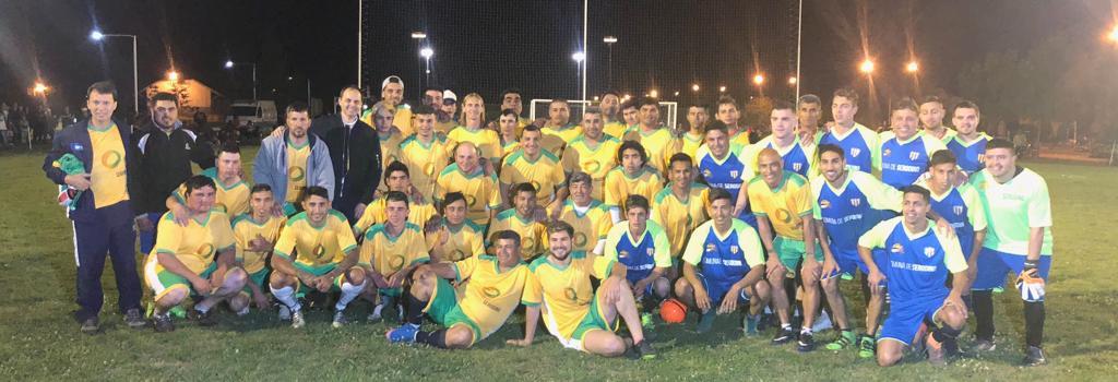 Histórico: Serodino unió a Boca y Belgrano e inauguraron iluminación en nueva cancha