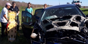 Maciel: madre e hija impactaron contra un camión en autopista