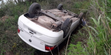 Un vecino de Barrancas volcó en el camino a Puerto Aragón