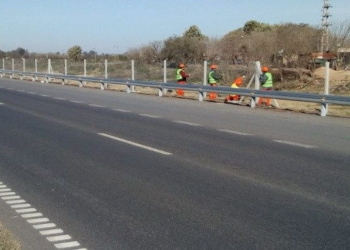Autopista: colocaron alambrados como método de seguridad y se los robaron