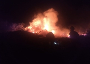 Bomberos Voluntarios de Oliveros controlaron un incendio de magnitud