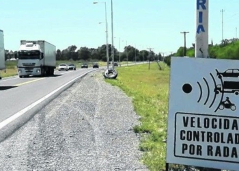 Comenzaron a colocar radares en San Genaro: serán cuatro