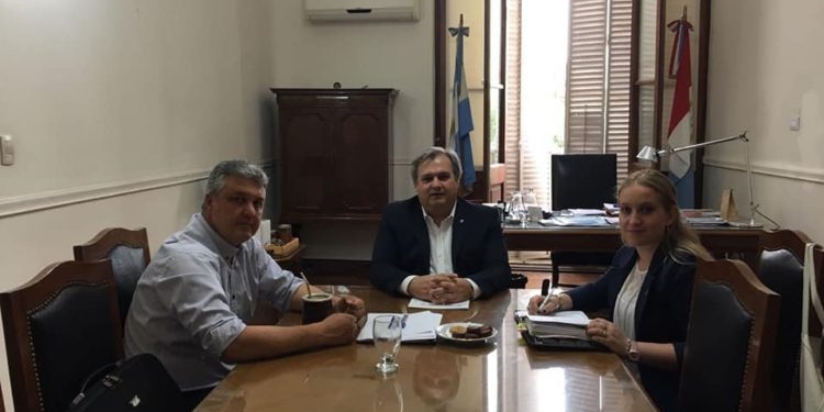 San Genaro: buscan financiar el traslado de los estudiantes rurales secundarios