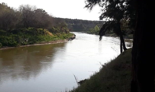 Oliveros: avanza una demanda colectiva por el daño ambiental al Río Carcarañá
