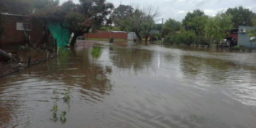 Dramática situación en Barrancas: el agua ingresó en viviendas de distintos barrios