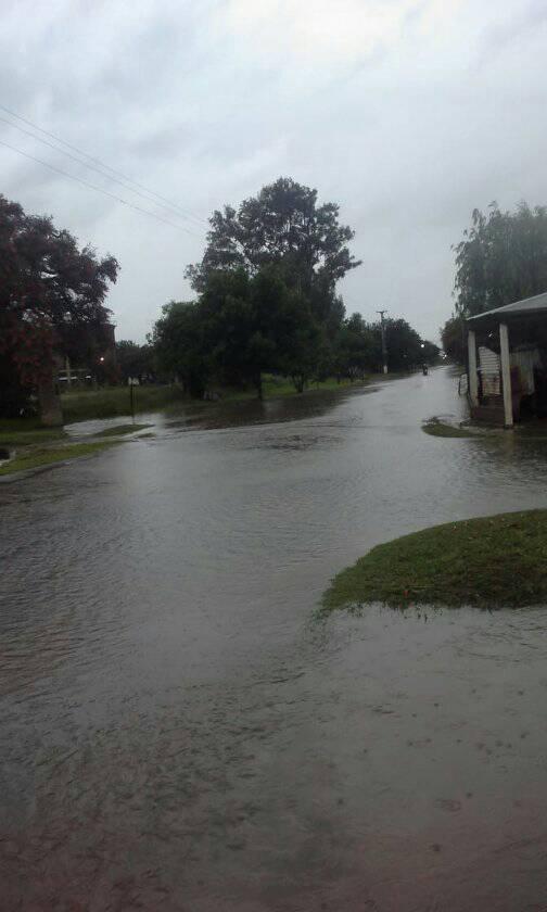 Dramática situación en Barrancas: el agua ingresó en viviendas de distintos barrios