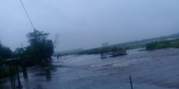 Sigue lloviendo en Barrancas y llega Protección Civil para evacuar familias