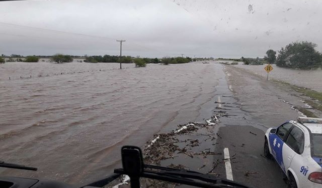 Héroes: ayudaron a una mujer a cruzar la Ruta 34 para dar a luz