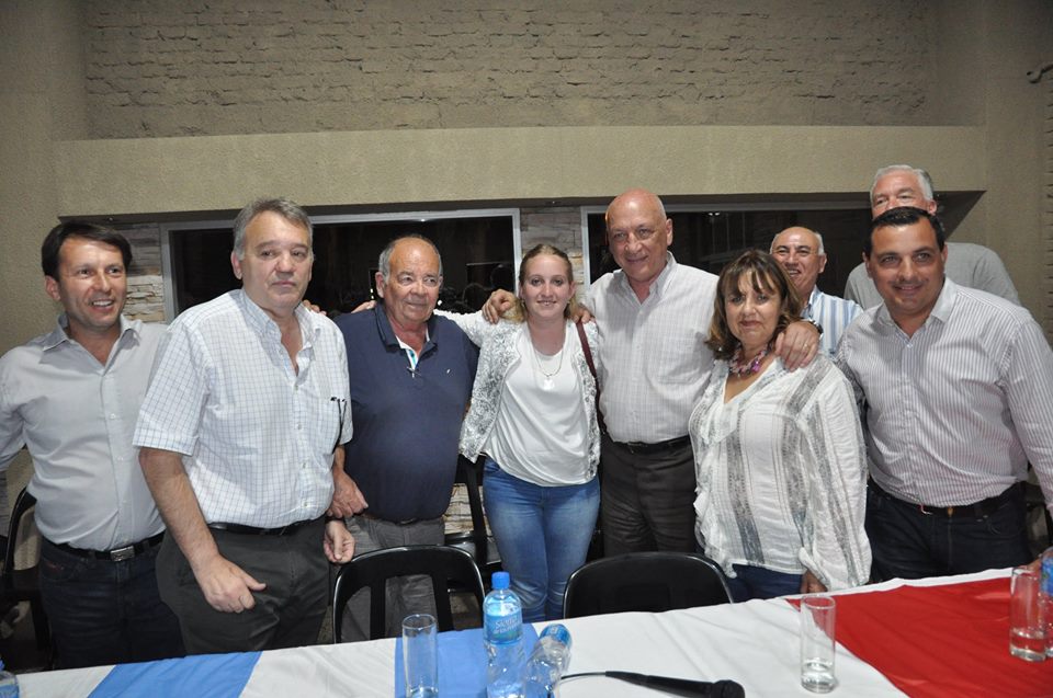 Dirigentes políticos de la región se encolumnaron detrás de Bonfatti