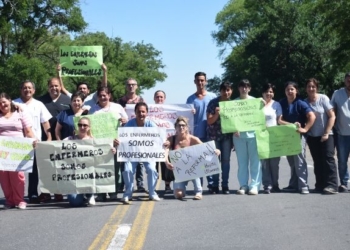 En su día, los enfermeros de la Colonia se manifestaron contra la reforma laboral de salud