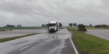 Cortaron la Ruta 34 por agua sobre la calzada